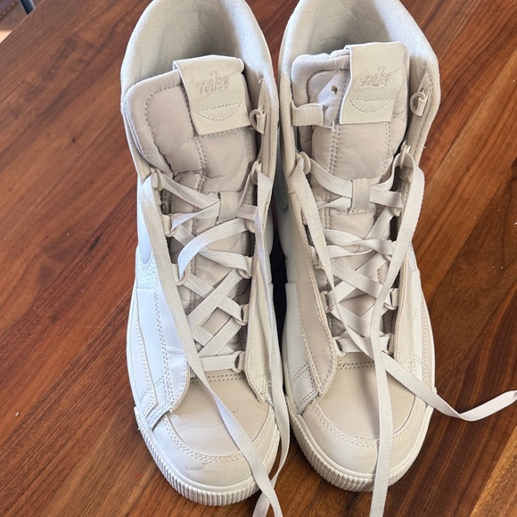 Nike White High-Top Sneakers Women’s 10/Mens 8 - Picture 9 of 12